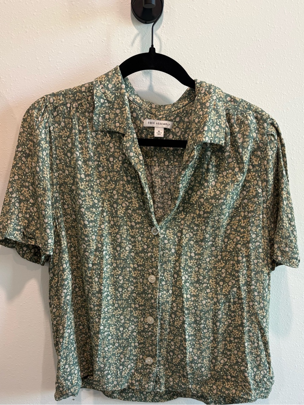 floral button up blouse
